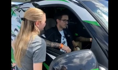 VÍDEO: el sistema de SONIDO de este coche no es normal... ¿Todos se han quedado sordos?