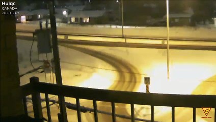 car crash in the snow and stay there for 30 min 2021.02.07