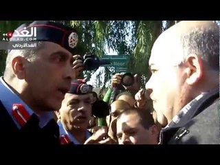 الدرك يغلق الطريق إلى الرئاسة أمام مسيرة النقابات