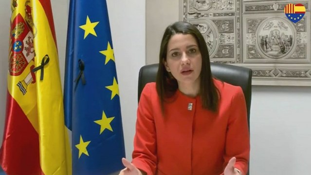 Arrimadas ve en el 'procés' un gran atraco y pide regeneración