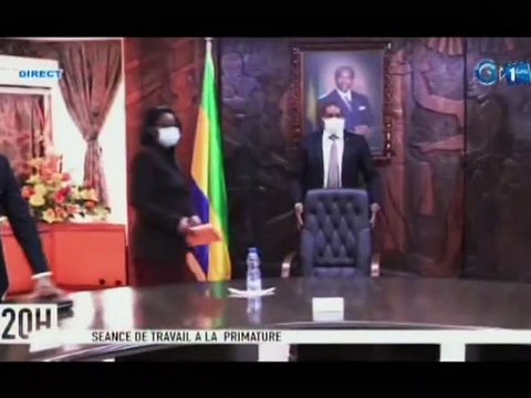 RTG/ Séance de travail entre le Premier Ministre et les responsables des sociétés de réalisation des voiries urbaines