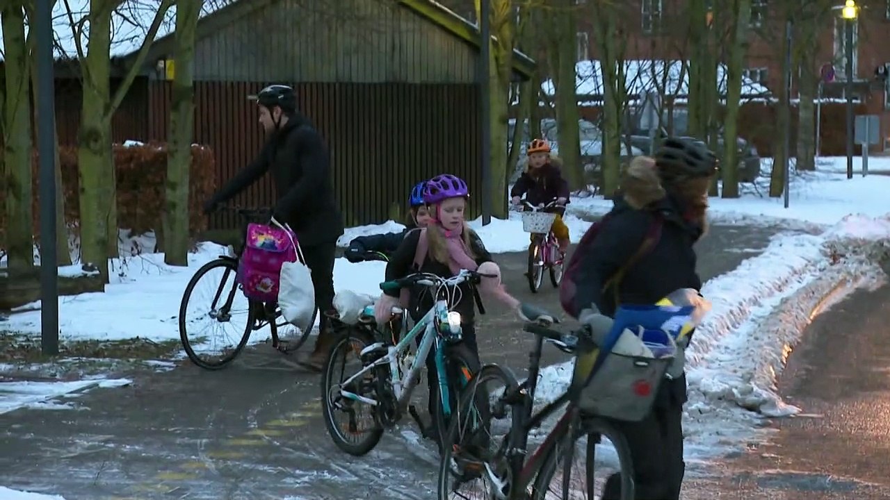 Mit Selbsttests und Masken: Viele europäische Länder öffnen Schulen