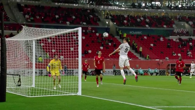 [영상] '레반도프스키 멀티골' 뮌헨, 클럽월드컵 결승 진출 / YTN