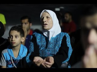 لحظة تلقي ذوي البطل أحمد أبو غوش إعلان فوزه في الميدالية الذهبية في ريو 2016