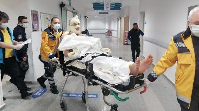 Hem kendini hem oteli yaktı