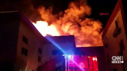 200 kişinin çalıştığı fabrikada yangın!