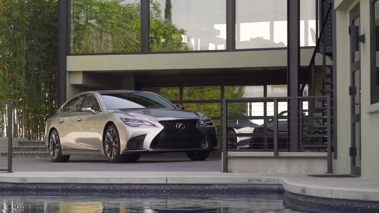 „Time in Design“ - Handgefertigte Schönheit im neuen Lexus LS