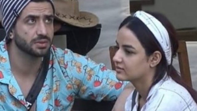 Bigg Boss 14: Aly ने सुबह-सुबह Jasmin को ऐसी सलाह; क्या कहा Aly ने ? | FilmiBeat