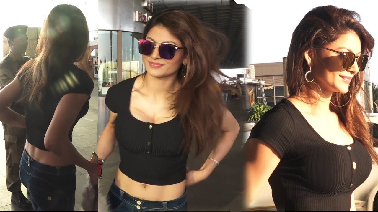 Urvashi Rautela very attractive And H0T looka At Mumbai Airport