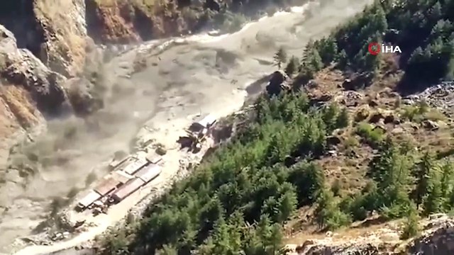 - Hindistan'daki buzul felaketinde can kaybı 28'e ulaştı