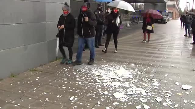 Los hosteleros protestan porque están pagando los platos rotos de la pandemia