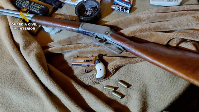 Detenidos cinco varones de un grupo acusado de tráfico de drogas en Córdoba