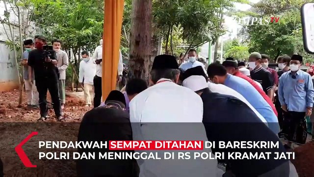 Momen Pemakaman Ustaz Maaher di Ponpes Darul Quran, Disamping Makam Syekh Ali Jaber