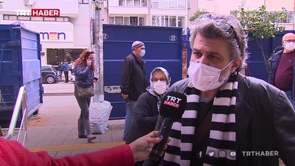 Kitapları selde zarar gören sahafa vatandaşlardan destek