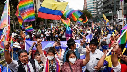 الإكوادور تتجه لجولة انتخابات ثانية لحسم السباق الرئاسي