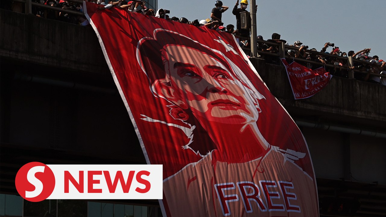 Myanmar police fire rubber bullets, water cannons