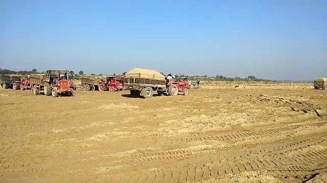 धड़ल्ले से चल रहा बजरी खनन और परिवहन का धंधा