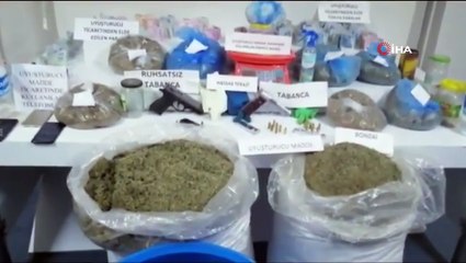 İstanbul’da torbacılara yönelik operasyonlarda 54 kilo uyuşturucu ele geçirildi