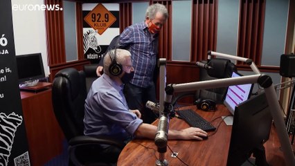 В Венгрии прекращает вещание оппозиционная радиостанция Klubradio