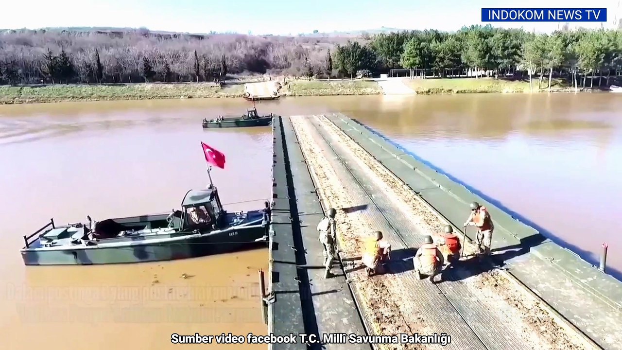 Luar Biasa,Jembatan Dibangun Dalam Hitungan Jam