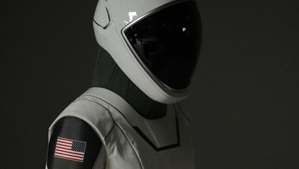 SpaceX Starts Raffle For Civilians To Fly Into Space