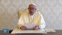 Papa Francesco ricorda ai giovani chi è stato San Giovanni Paolo II