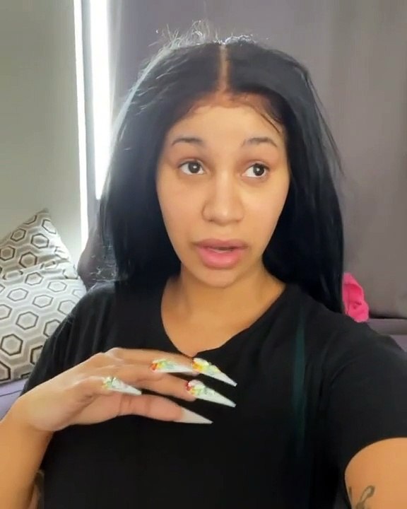 Stay On Top Like Cardi-B - No Makup .- No Filter - I'm Happy  With My Natural Face