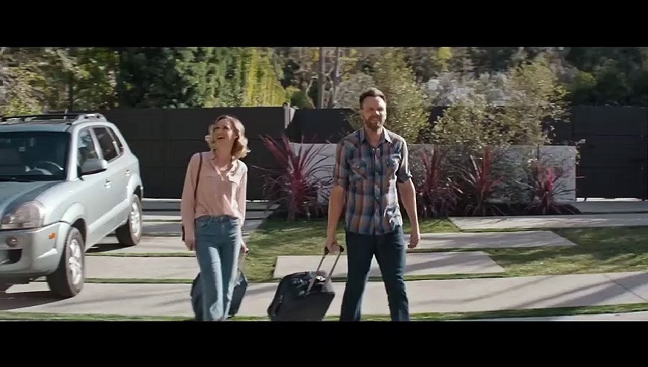 HAPPILY Trailer (2021)