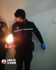 Polisi arayıp “Bugün benim doğum günüm, babam da dışarı çıkamıyor bana pasta alır mısınız” Ricasında bulunan 7 yaşındaki Ali Aras ve onu kırmayan polis abileri