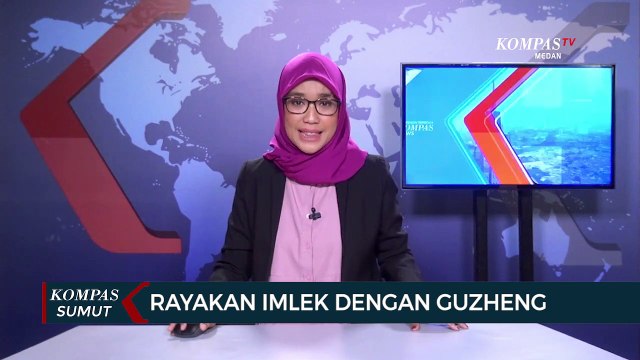 Berlatih Kecapi Untuk Merayakan Imlek