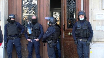 Intervention de la Police, Place Sadi Carnot (2e)