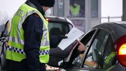 Ausztria a fegyveres erőket is beveti a határellenőrzésnél