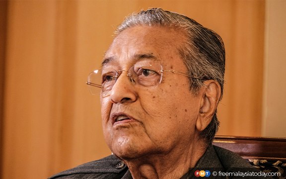 National schools have become religious schools, laments Dr M