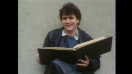 Les enfants du rock : Balavoine, le chanteur en état de marche (1984)