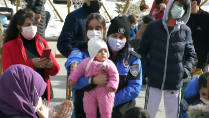 Hakkari’de 'Anne Çocuk sanat' etkinliği düzenlendi