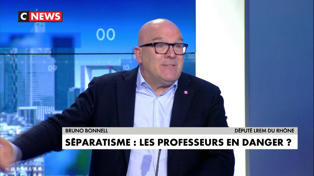 Bruno Bonnell : «Ce professeur pense que la solution est simple, alors que la solution est très compliquée»