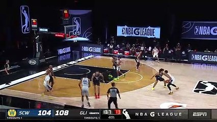 Jonathan Kuminga sends the shot away