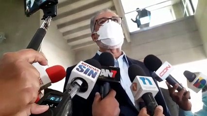 Simón Lizardo sale de la Procuraduría tras cuatro horas de interrogatorio