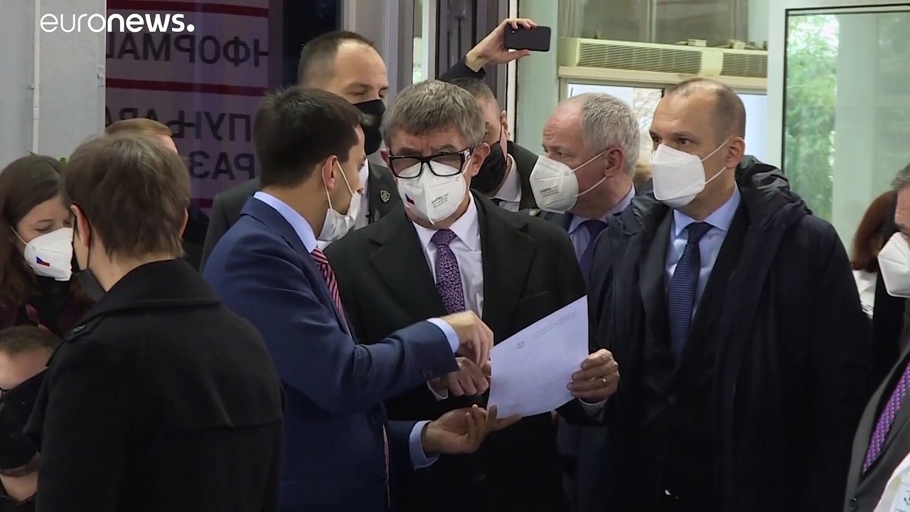 هل ستحذو جمهورية التشيك حذو صربيا والمجر في استخدام لقاحات لم توافق عليها بروكسل بعد؟