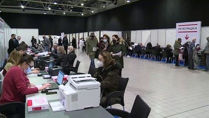 Serbia lidera la campaña de vacunación en Europa sin la ayuda de la Unión Europea