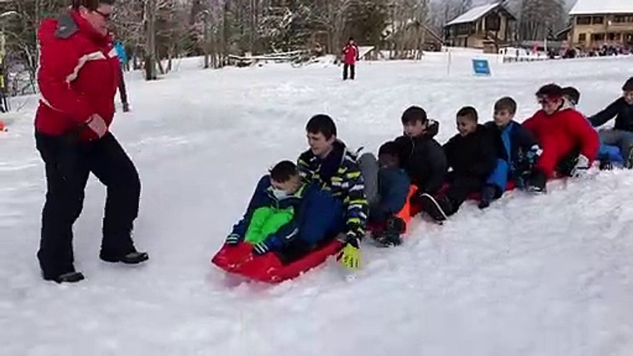 Vidéo La chenille à la neige