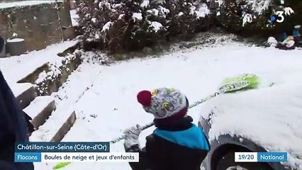 Météo : de la Bretagne à la Bourgogne, la neige a réjoui les enfants