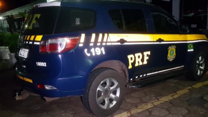 Operação da PRF retira de circulação caminhão carregado com maconha