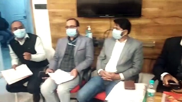 टीकाकरण से नहीं रहेे कोई वंचित, चूके कार्मिकों को बार-बार मौका नही