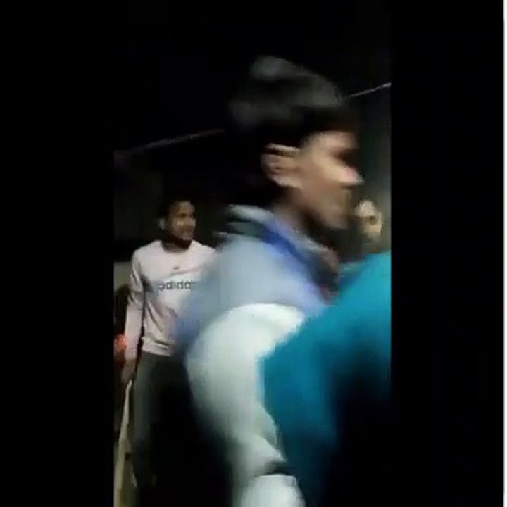 प्रयागराज: शराब के नशे में घूत सिपाही ने घर में...