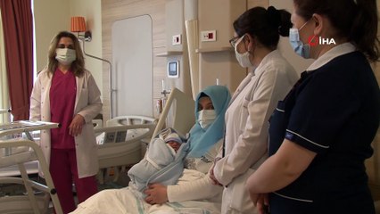 Erzurum Şehir Hastanesi'nde ilk kez suda doğum gerçekleşti