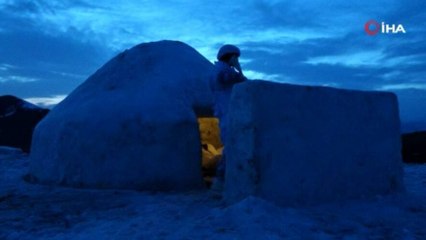 Türkiye ve Azerbaycan askerinden “İglo’da yaşam” faaliyeti