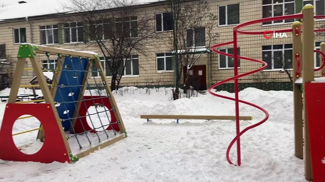 - Kiev'de kar yağışları okulları tatil ettirdi