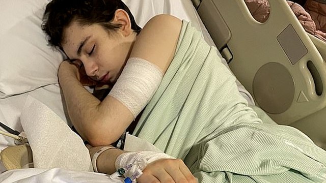 Les médecins découvrent l’horreur dans le corps d’un petit garçon de 12 ans !