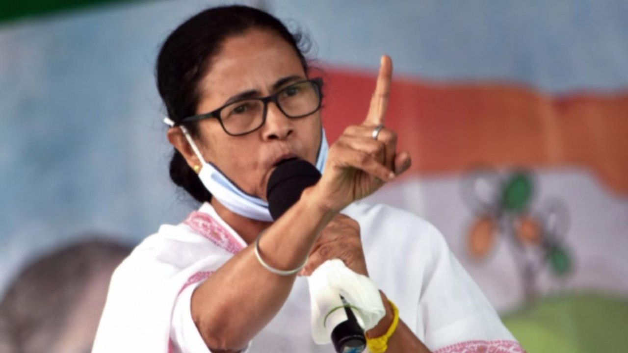 Mamata Banerjee: BJP dividing Bengalis like Hindu-Muslims